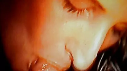 De man liet geen geld achter-hij moest de loodgieter betalen met hollandse sexfilms seks