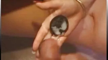 De man neukte het magere meisje met een enorme lul hollandse porno tube