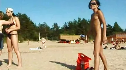 Chick neukt haar mooie kont met gratis nl porno een zwarte dildo voor sperma