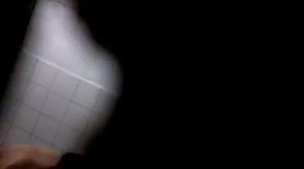 Porno in de badkamer met rondborstig meisje voor de gratis nl sex films camera