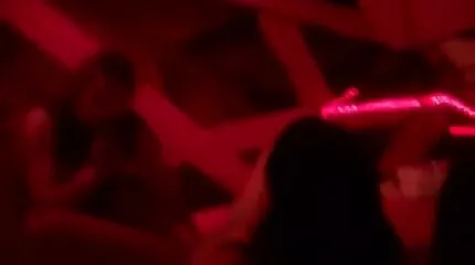 Gek trio met zuigen Kleine gratis pornofilm nl lul